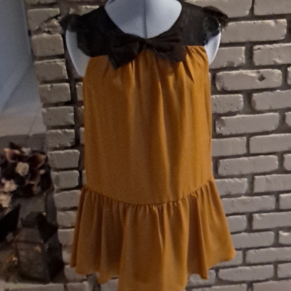 Dress - Picture 3 of 6